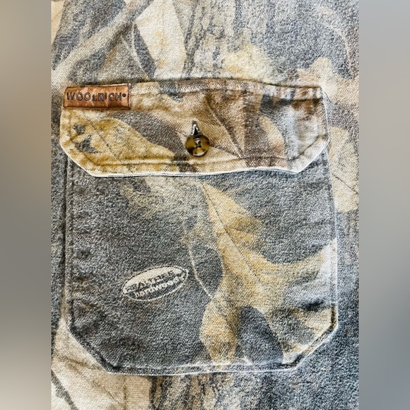 Vintage Woolrich Button Down - Oversized - Picture 2 of 2